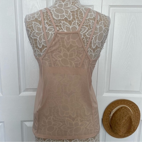 ATHLETA tank top dust pink build in bra support top size Medium - Picture 11 of 11